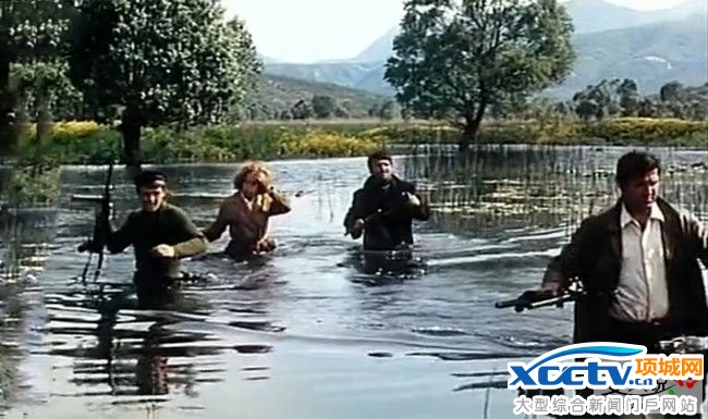 沼澤地劇情介紹 兇殺少女屠殺后其手法殘忍至極不忍直視