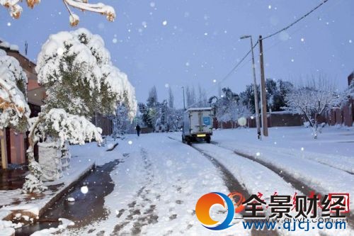 ���������L(f��ng)ѩ��������ɳĮ�ֲ��eѩ���_(d��)1��