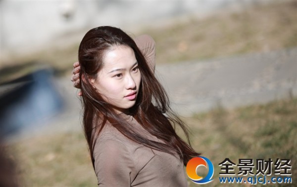 ��Ӱˇ��Ů�����Q��С����ơ�һ���R�����^���W����y