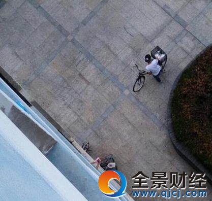 <a data-cke-saved- target='_blank' class='keywordsSearch'>女大學(xué)生</a>購<a data-cke-saved- target='_blank' class='keywordsSearch'>外賣</a>用<a data-cke-saved- target='_blank' class='keywordsSearch'>床單</a>吊上6樓