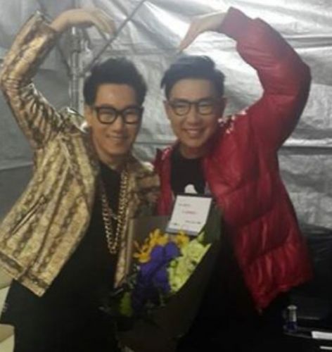 ���a��  Ʒ��