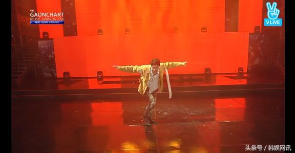 EXO���׹��_Gaon��(g��)��solo����Ƭ�� ������˵Ď���